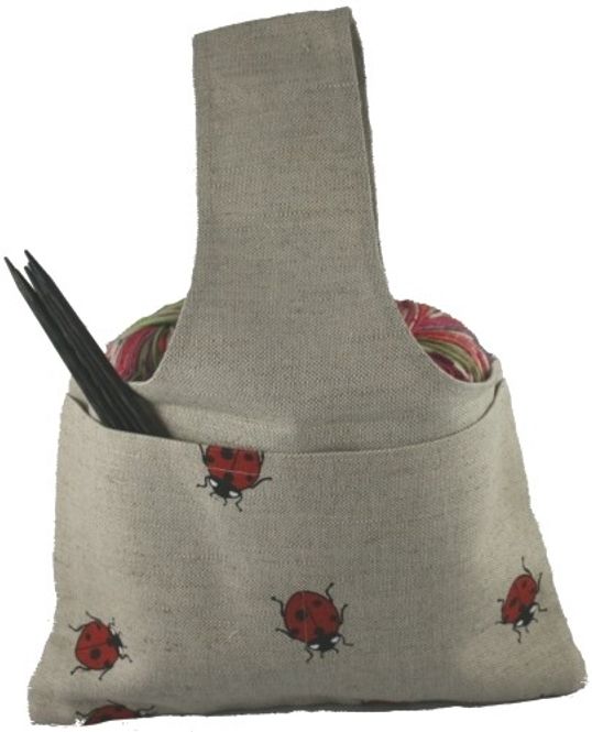 Hovedbilde Liten strikkeveske med marihøner