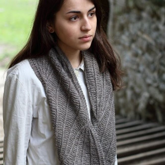 Hovedbilde Dovestone Natural Aran collection