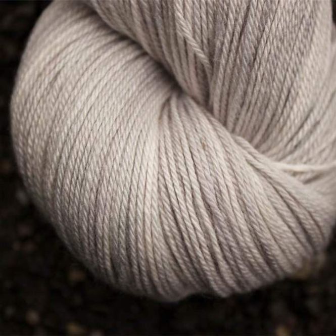 Hovedbilde Albireo - Wolf girl